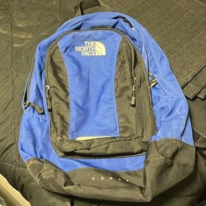 THE NORTH FACE VAULT BACKPACK